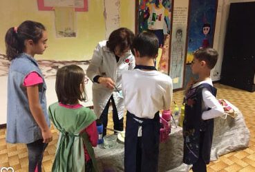 They make works at the Splash Museum. The teacher De Falco: "This is how we educate children about beauty"